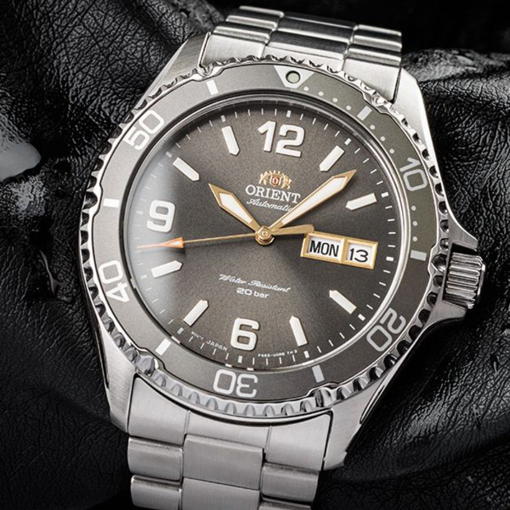 ORIENT RA-AA0819N