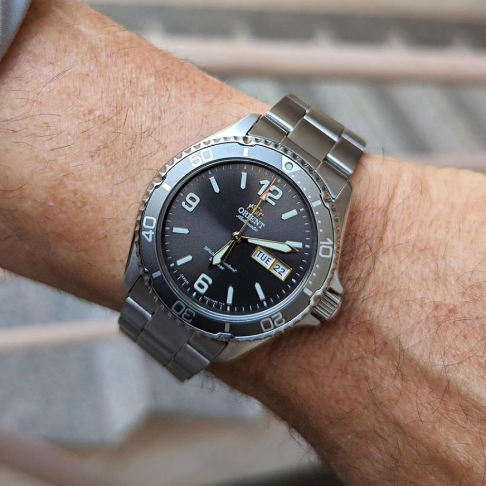 ORIENT RA-AA0819N